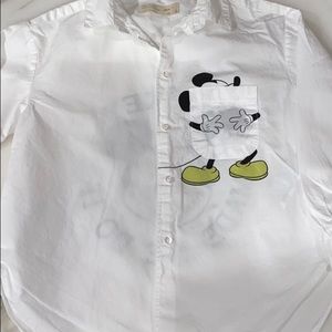 White button Mickey Mouse shirt excellent condition perfect for Disney World